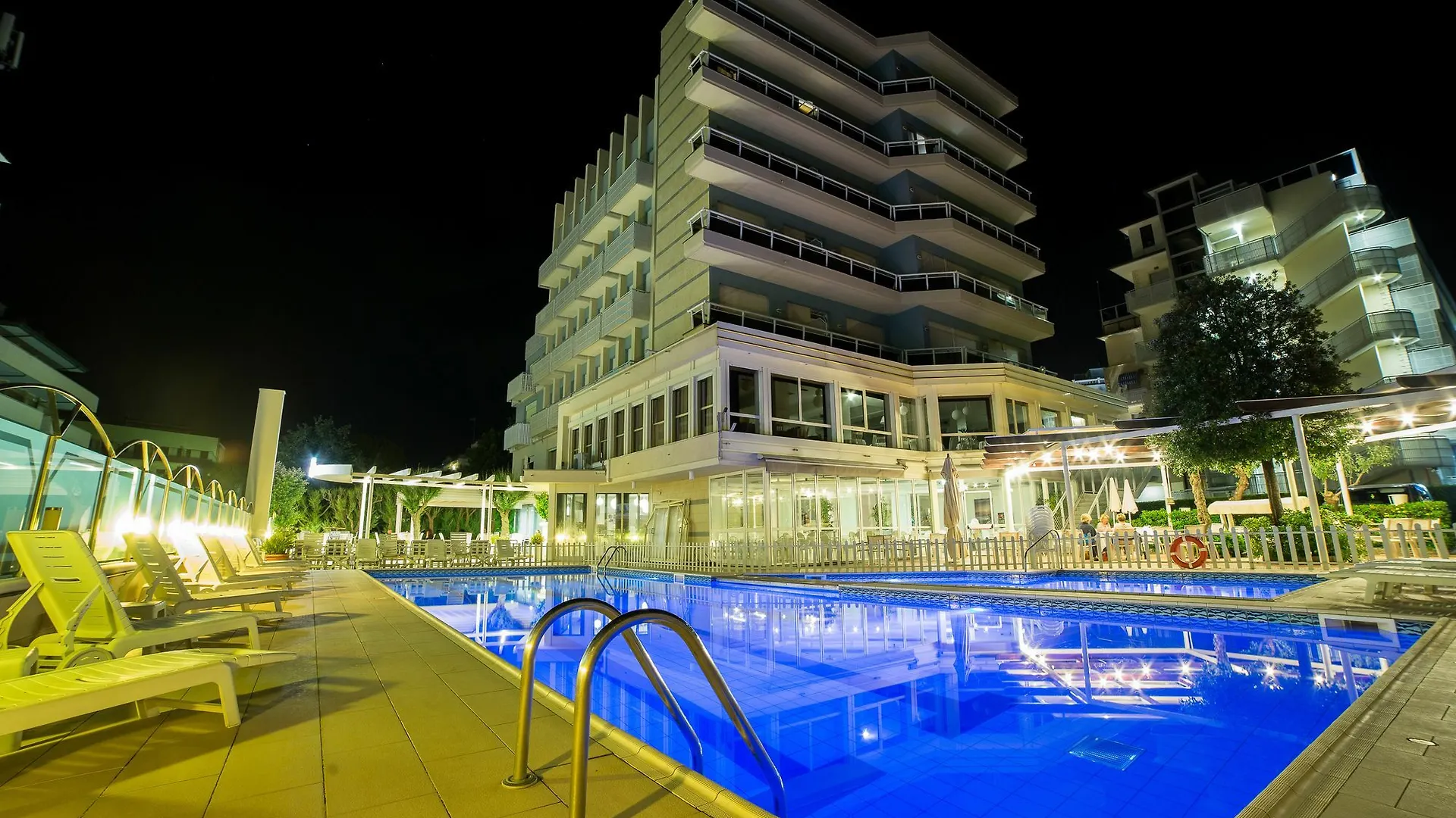 Hotel Majestic Milano Marittima 3*,